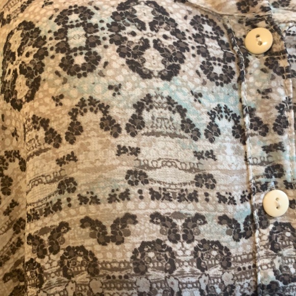 American red button down blouse size small - Picture 5 of 7